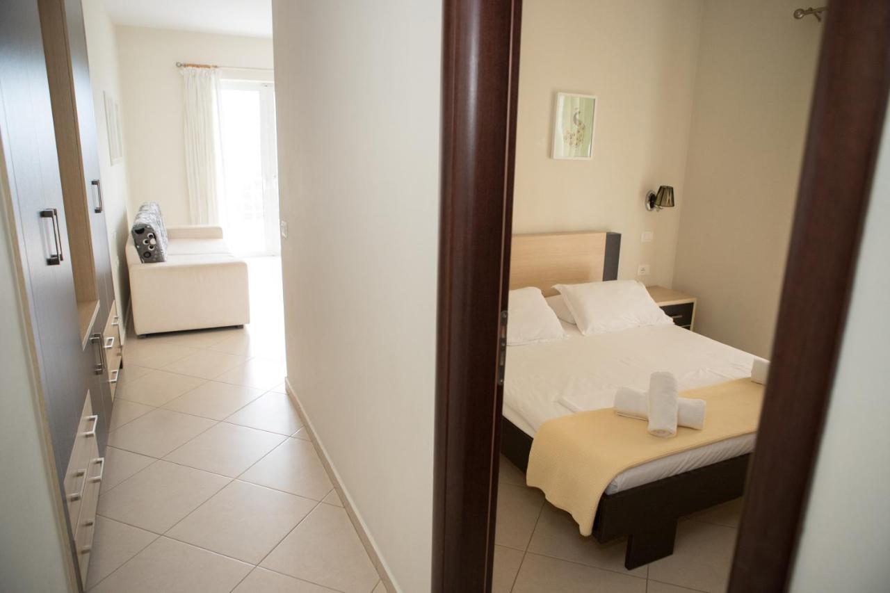 Perivolos Apartments Dhërmi Exteriér fotografie